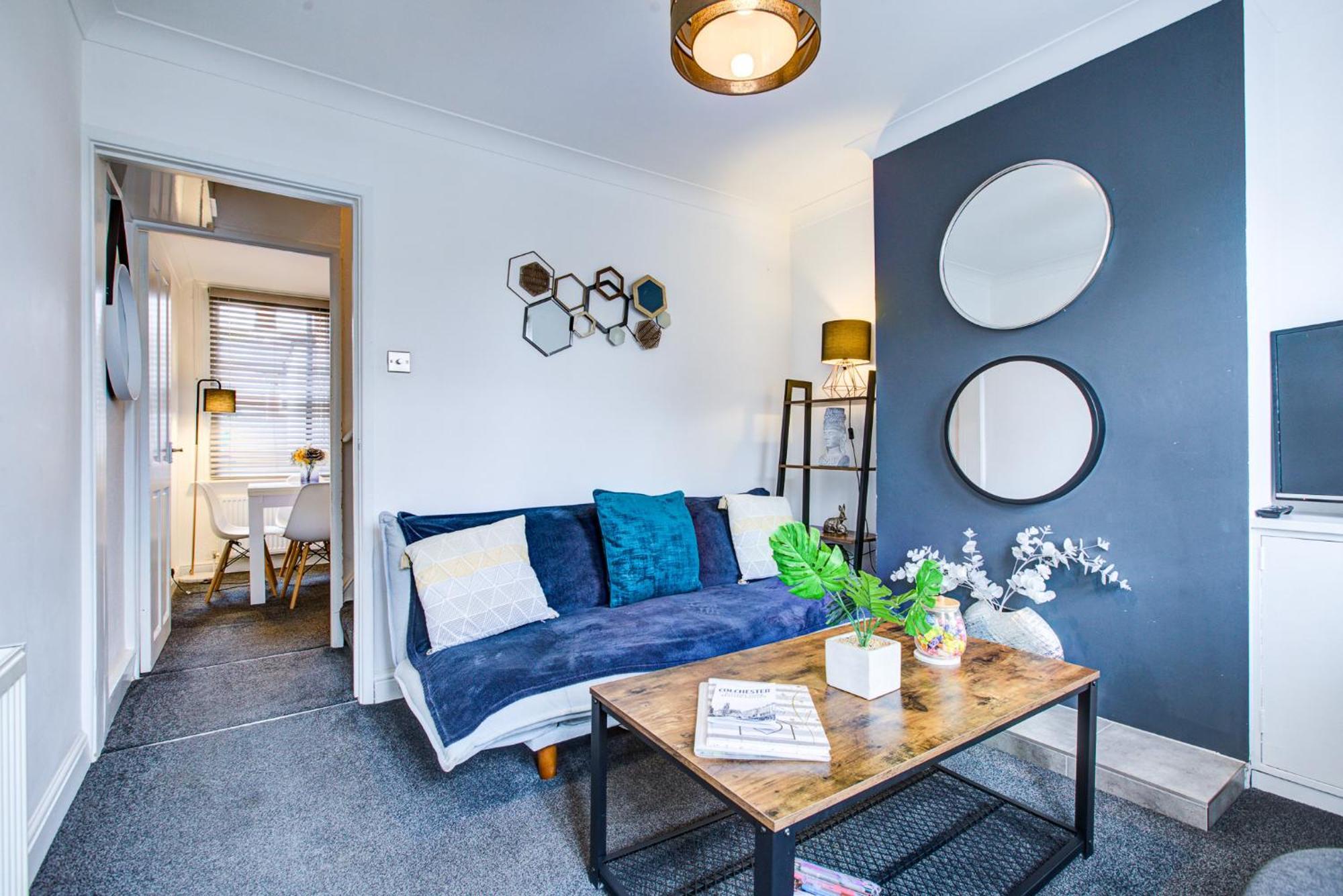 'Number 11' Central Colchester - Super Convenient 2 X Double Bed 1 X Single Bed Cottage Plus Office & Garden, 8 Min Walk Nth Station & Town Ctr, 2 Min Walk Local Shops & Restaurants Kültér fotó