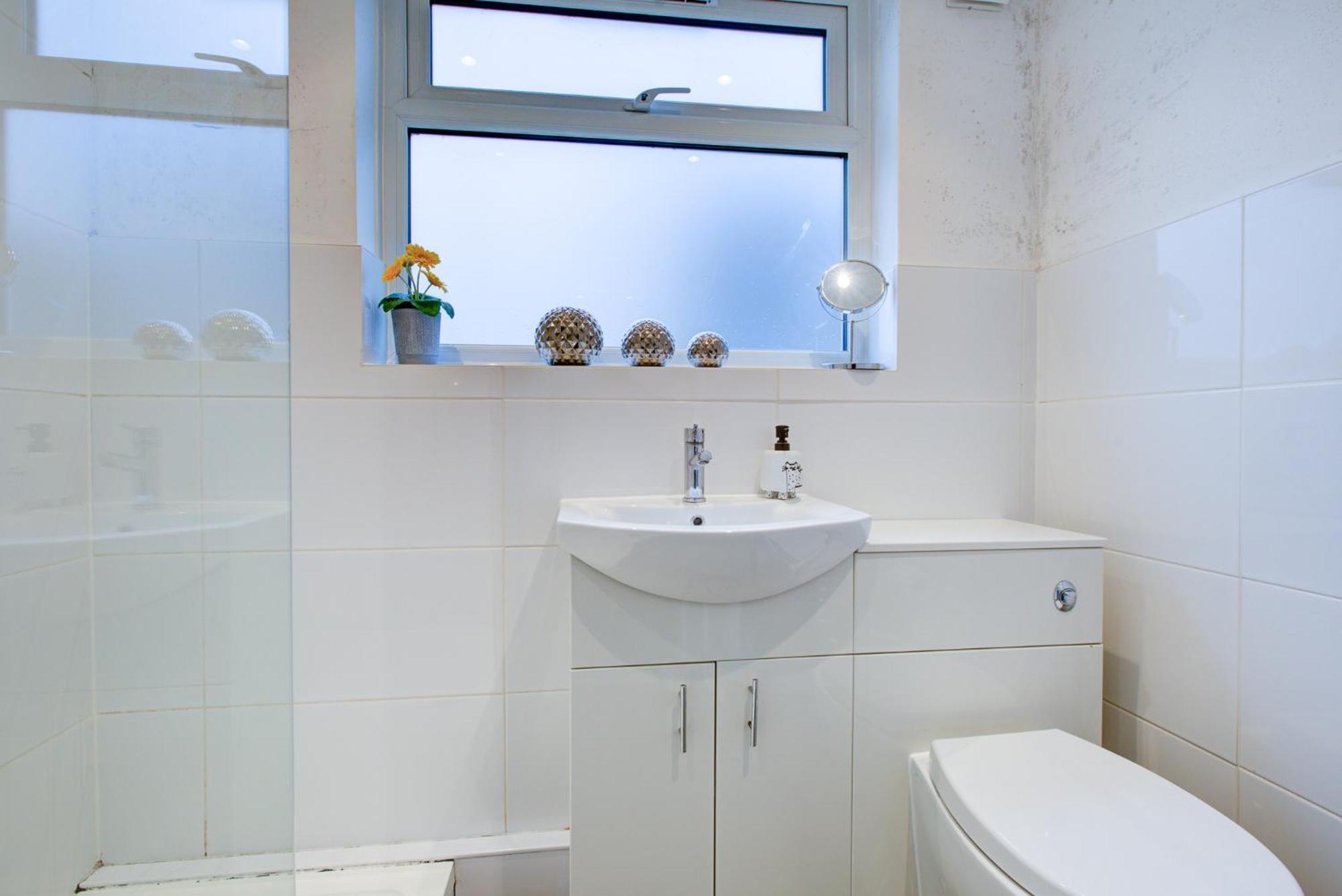 'Number 11' Central Colchester - Super Convenient 2 X Double Bed 1 X Single Bed Cottage Plus Office & Garden, 8 Min Walk Nth Station & Town Ctr, 2 Min Walk Local Shops & Restaurants Kültér fotó